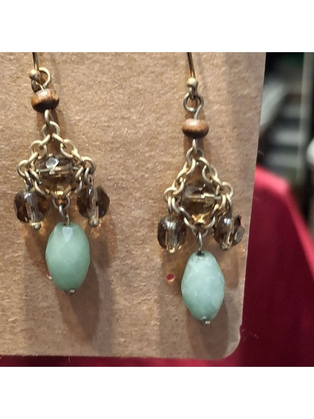 Jadite and quartz decorative dangle earrings